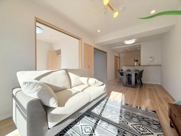 Renovated 3LDK Apartment for Sale in Aoba-ku, Sendai - Thumbnail 4