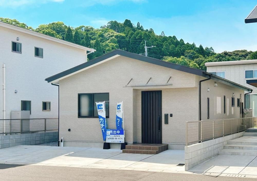 New 3LDK House for Sale in Nobeoka near Totorō Station - Thumbnail 2