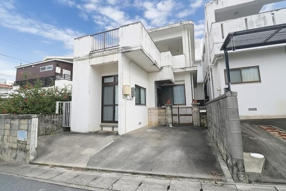 4LDK Detached House for Sale in Urasoe, Okinawa - Thumbnail 2