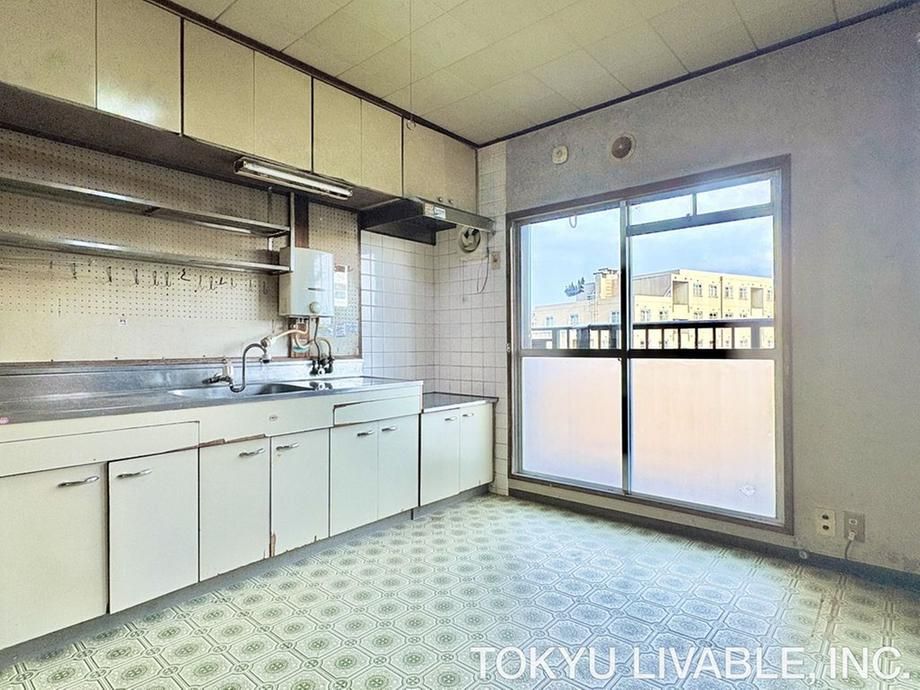 3DK Apartment for Sale in Totsuka-ku, Yokohama - Thumbnail 4