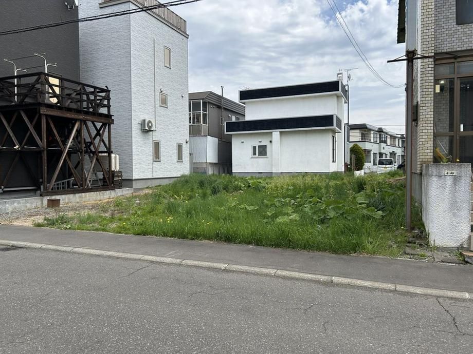 Land for Sale near Taihei Station, Sapporo, 181.69 sqm - Thumbnail 3