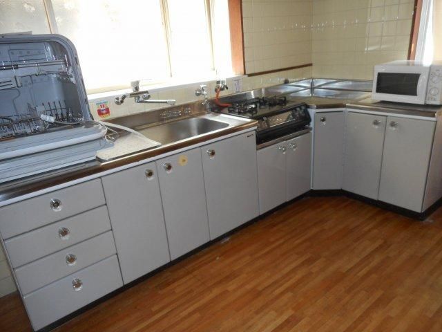 5DK Resale House in Wakayama City, 88.55 sqm Land - Thumbnail 3
