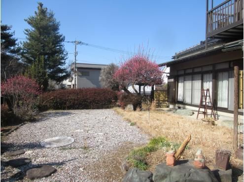 Spacious 7DK House with Large Garden in Musashimurayama, Tokyo - Image 1