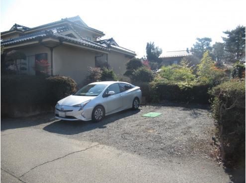 Spacious 7DK House with Large Garden in Musashimurayama, Tokyo - Thumbnail 2