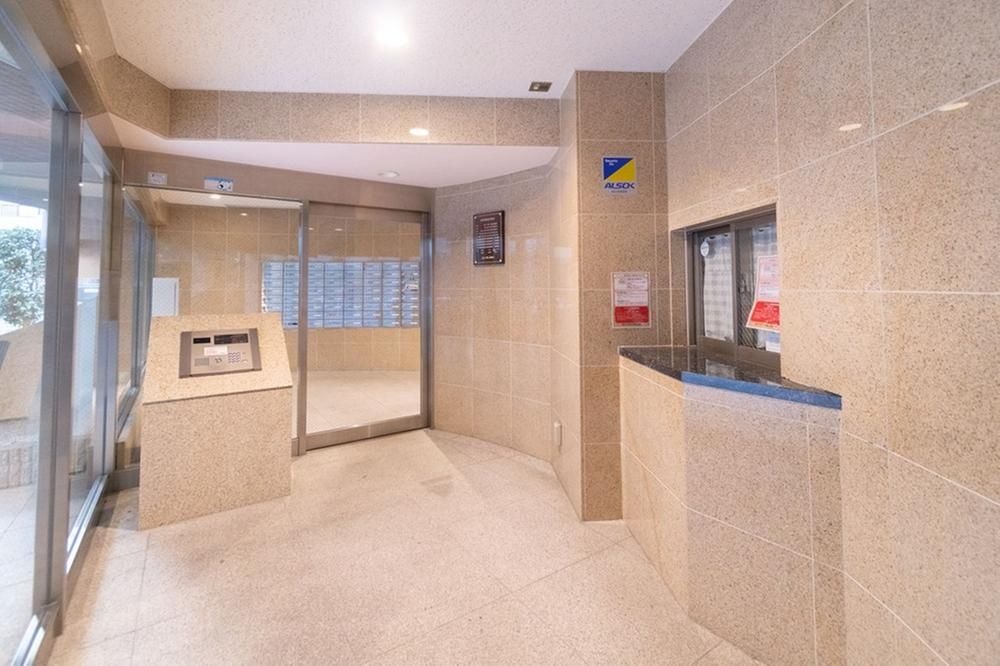 Studio Apartment for Sale in Shinagawa, Tokyo - Thumbnail 3
