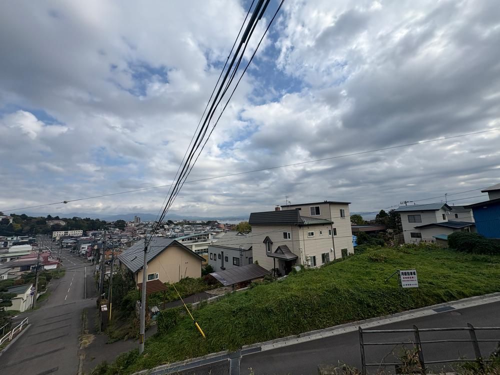 4LDK+S House with Panoramic Views in Hakodate, Hokkaido - Thumbnail 3
