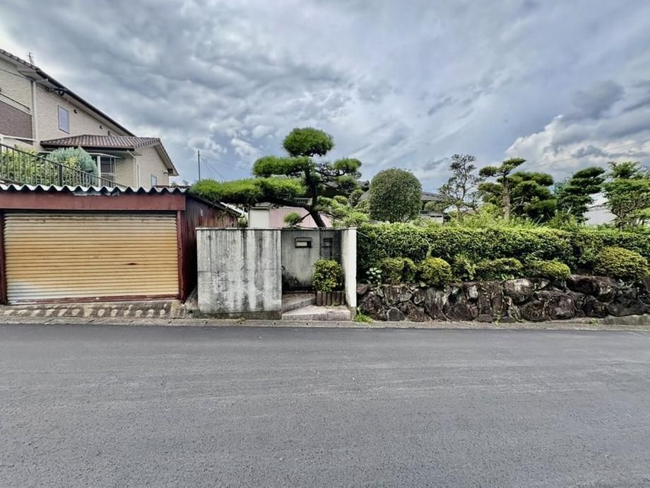 4DK Bungalow with Garden in Chikushino, Fukuoka | 27.5M Yen - Thumbnail 3