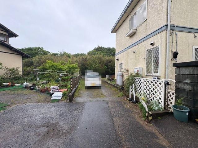 Spacious 4LDK Detached House for Sale in Yokoshibahikari, Chiba - Thumbnail 3
