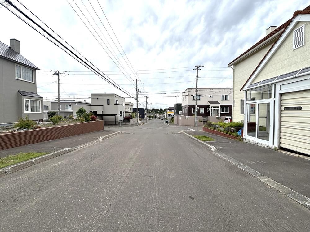 Renovated 4LDK House for Sale in Kiyota, Sapporo - Thumbnail 2