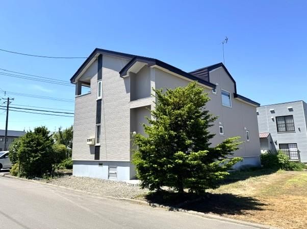 6LDK Family House on Corner Lot in Tobetsu, Hokkaido - Thumbnail 4