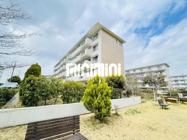 Renovated 3LDK Apartment in Yokodai, Isogo-ku, Yokohama - Thumbnail 4
