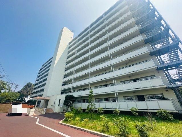 Renovated 2LDK Apartment in Toride City, Ibaraki - Thumbnail 2