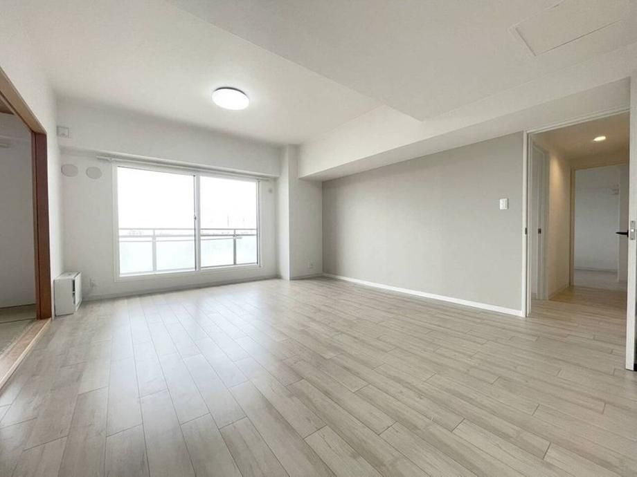 Renovated 4LDK Apartment in Sapporo Chuo-ku 107.35m2 - Thumbnail 3