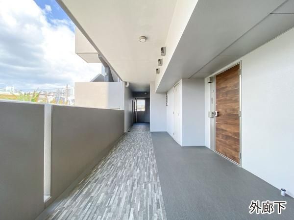 2LDK Apartment for Sale in Okinawa City, Okinawa - 77 sqm - Thumbnail 3