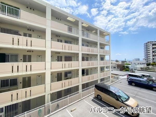 2LDK Apartment for Sale in Okinawa City, Okinawa - 77 sqm - Thumbnail 2