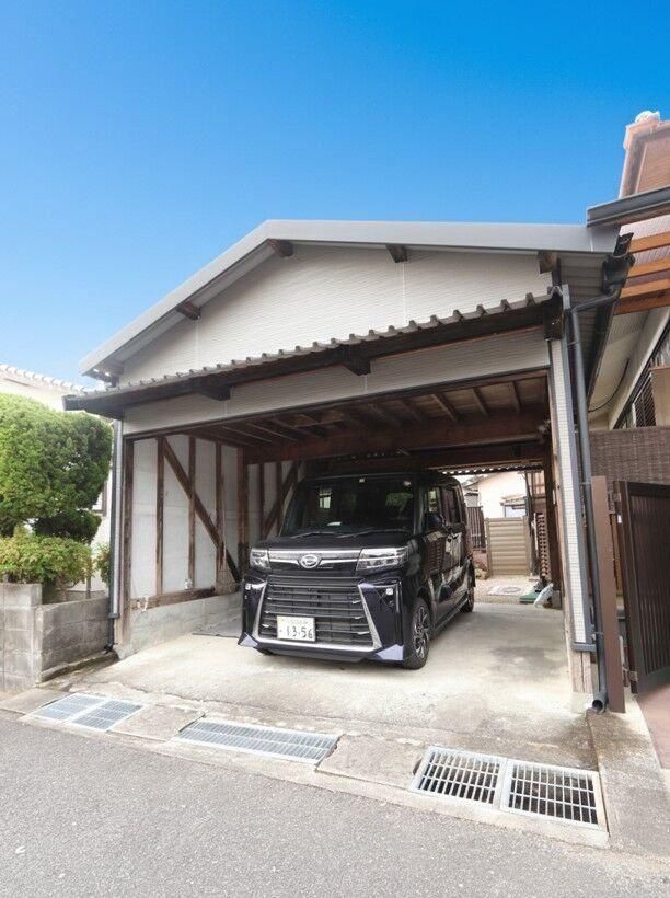 7DK Detached House for Sale on 279m² Land in Saga City - Image 1