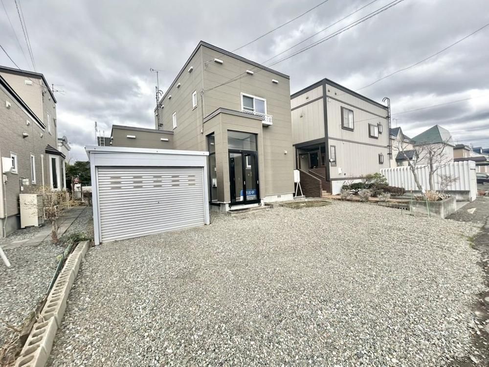 4LDK Detached House for Sale in Ebetsu, Hokkaido - Thumbnail 2