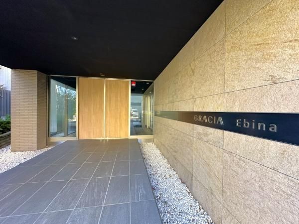 3LDK Apartment for Sale in Ebina, Kanagawa - 71m² - Thumbnail 4
