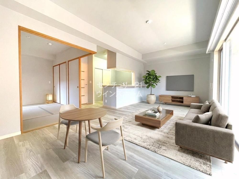 3LDK Apartment for Sale in Warabi, Saitama - 73.38m2 - Thumbnail 2