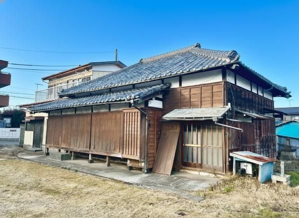 8DK Traditional House on 200 Tsubo Lot in Funabashi, Chiba - 39.8M Yen - Thumbnail 2