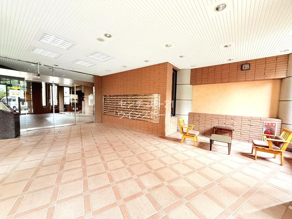 2LDK Apartment for Sale in Saitama City, Minami-ku - Thumbnail 2