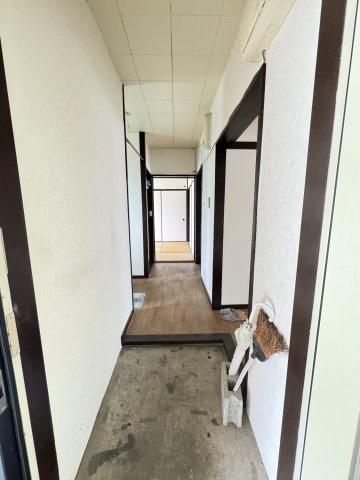 2LDK Apartment for Sale in Sagamihara, Kanagawa - 49.37m2 - Thumbnail 3
