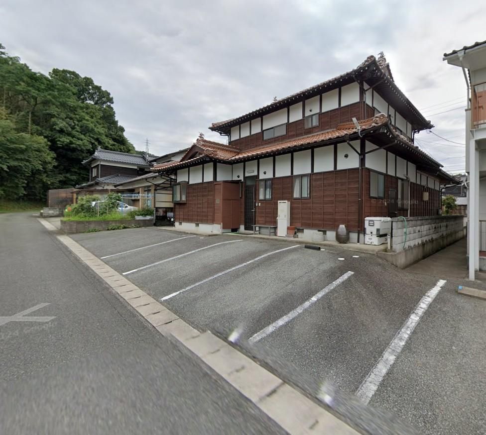 5LDK House in Hamada City with Parking for 6 Cars - Thumbnail 2