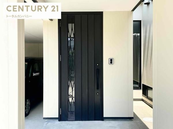 3LDK Modern House for Sale in Takaoka-cho, Miyazaki City - Thumbnail 3