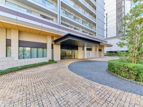 1LDK Apartment for Sale in Minato Mirai, Yokohama – 43m² - Thumbnail 2