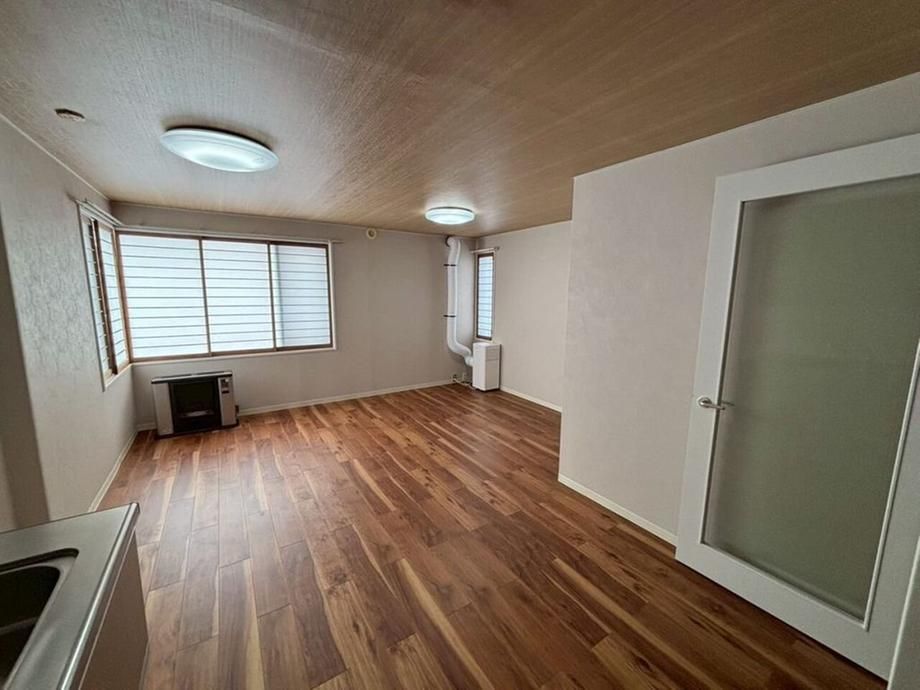 Renovated 3LDK Apartment in Chuo-ku, Sapporo - Thumbnail 3