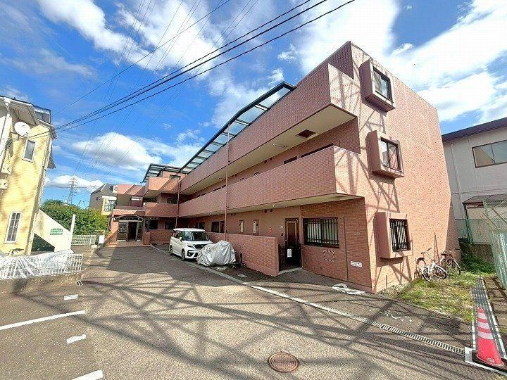 Sunroad Yayoi 2LDK Apartment for Sale in Sendai, Miyagi - Thumbnail 3