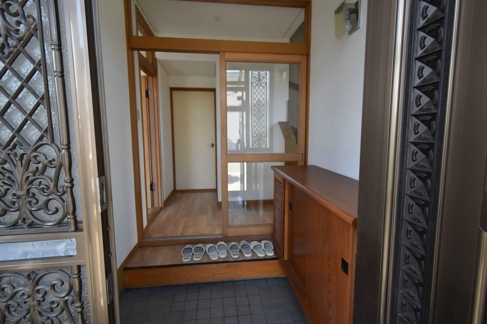 Renovated 5LDK House for Sale in Ebetsu, Hokkaido - Thumbnail 2