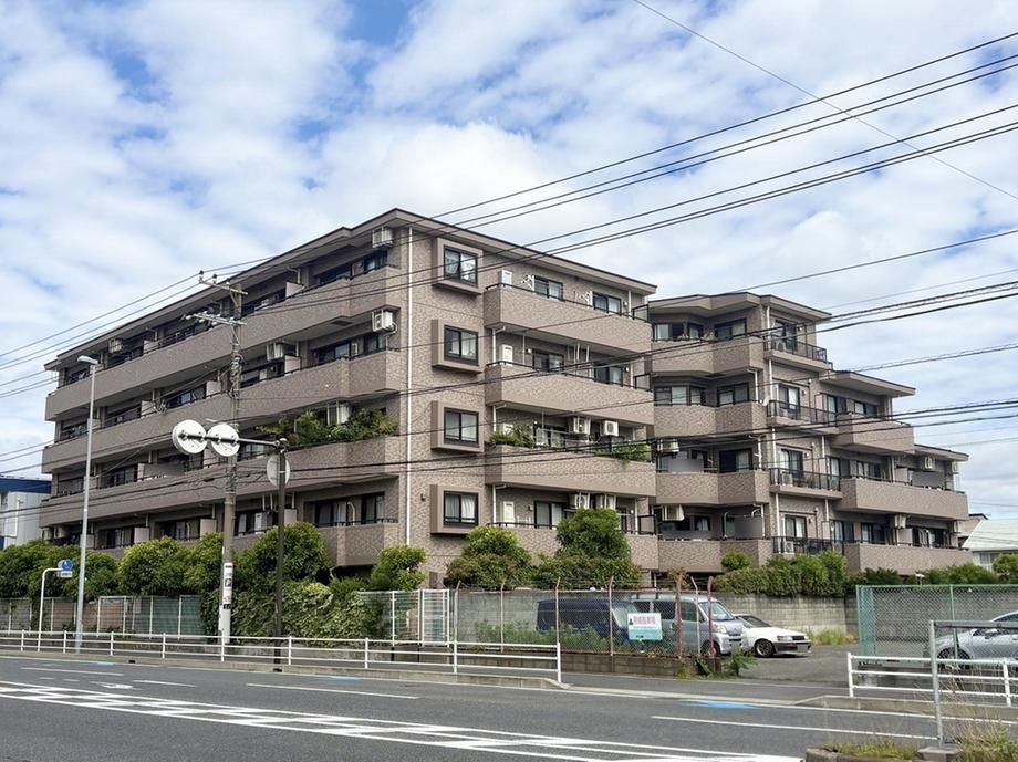 3LDK Apartment for Sale in Fujisawa, Kanagawa – 68.95m² - Thumbnail 2