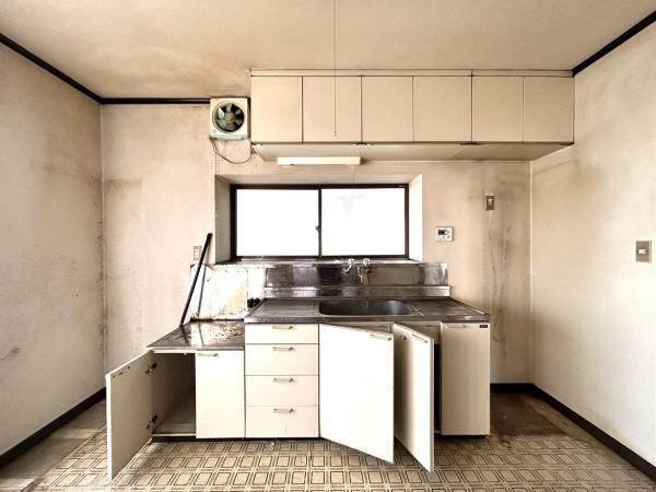 Renovated 3LDK House in Okaya, Nagano with Mountain Views - Thumbnail 4