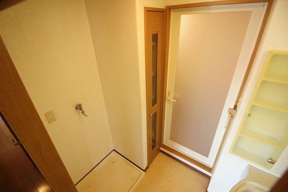 4LDK Apartment for Sale in Naha, Okinawa - 82.66 sqm - Thumbnail 2