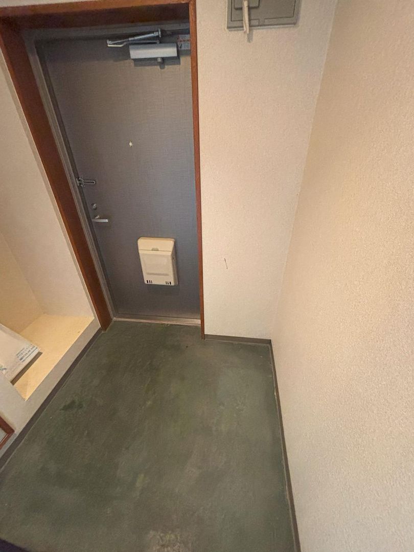 2LDK Apartment for Sale Near Jieitaimae Station, Sapporo - Thumbnail 2
