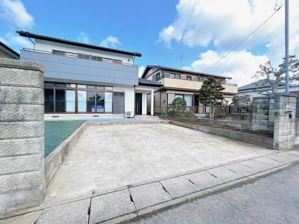 Renovated 5LDK House in Chikusei, Ibaraki – 6 Min Walk from Shimodate Station - Thumbnail 2