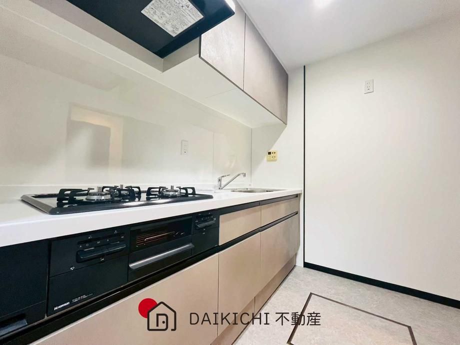 3LDK Apartment for Sale in Kazo, Saitama - 65.11 sqm - Thumbnail 4