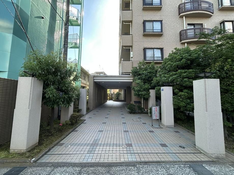 2LDK Apartment for Sale in Funabashi, Chiba - 56.04m2 - Thumbnail 4