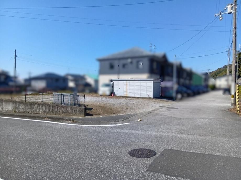 Land for Sale in Nankoku City, Kochi - 251m² Corner Lot - Thumbnail 2