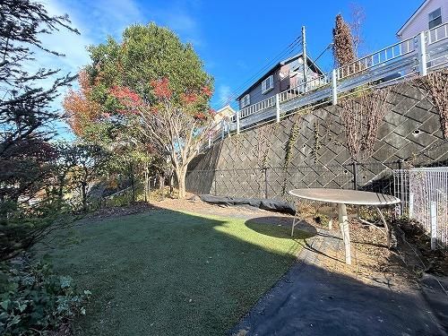 4LDK Detached House in Hachioji, Tokyo with Garden & EV Charging - Thumbnail 2