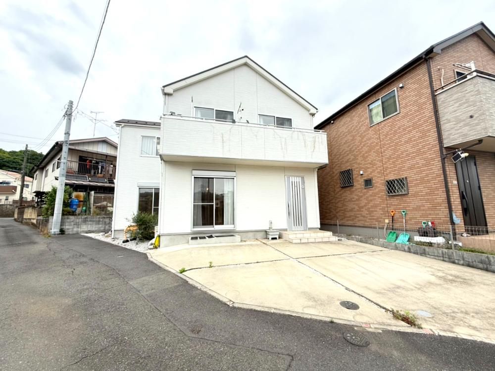 Custom-Built 4LDK House in Musashimurayama, Tokyo - Thumbnail 3