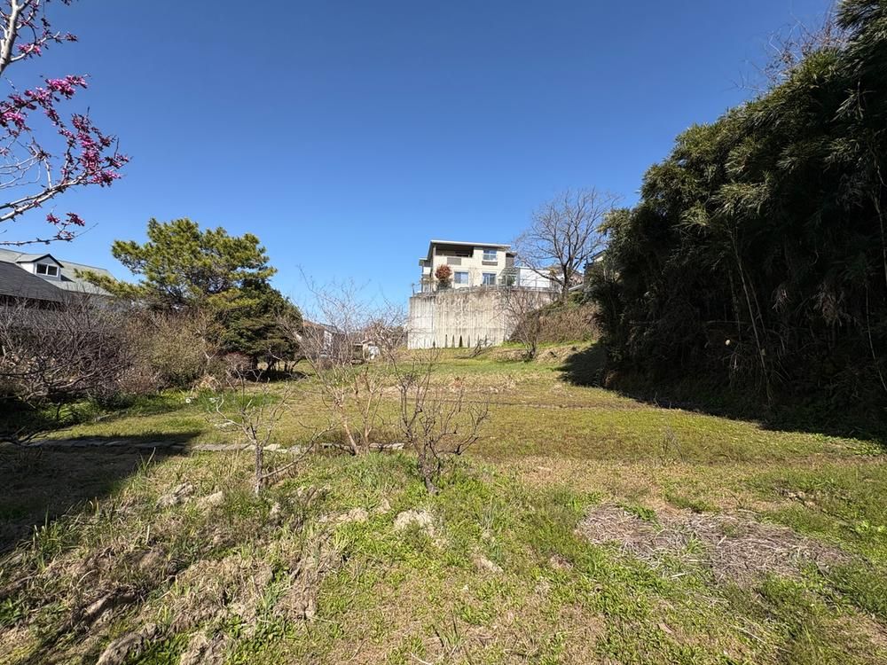 Land for Sale in Miyazaki City – 1,632 sqm with Old House - Thumbnail 2