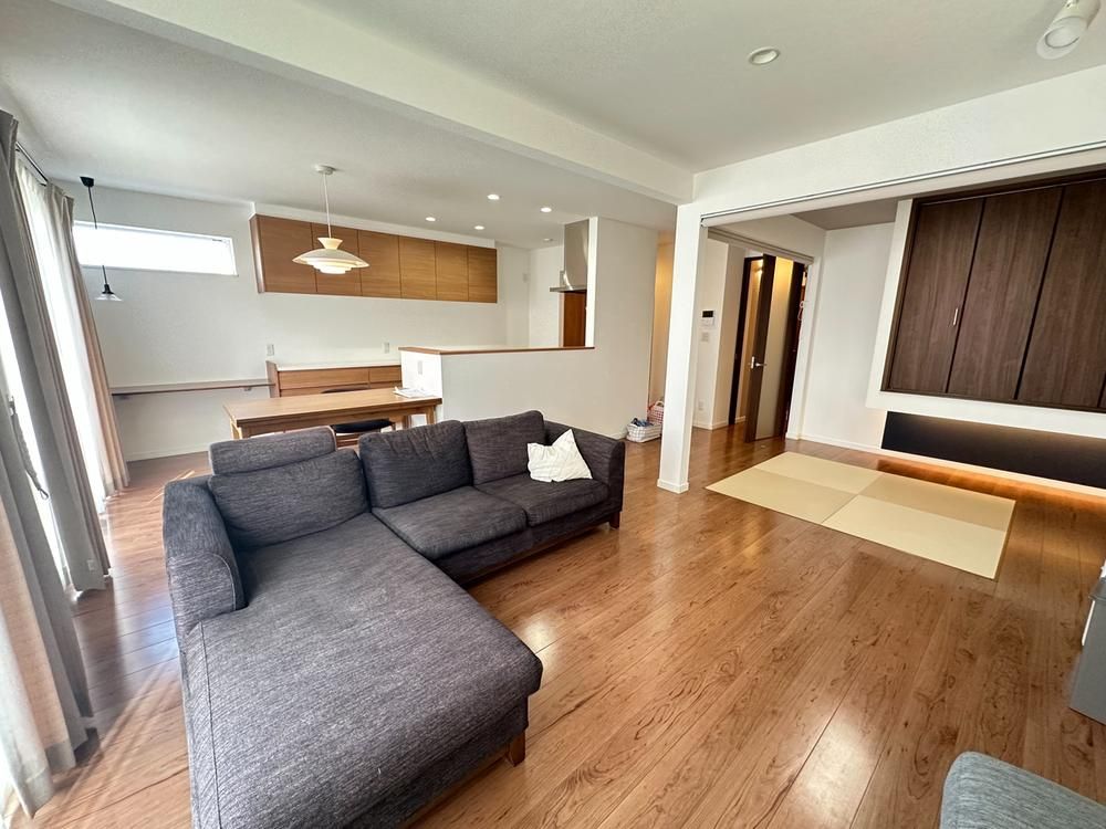 Spacious 6LDK House in Iwamizawa, Hokkaido - 190sqm - Thumbnail 4