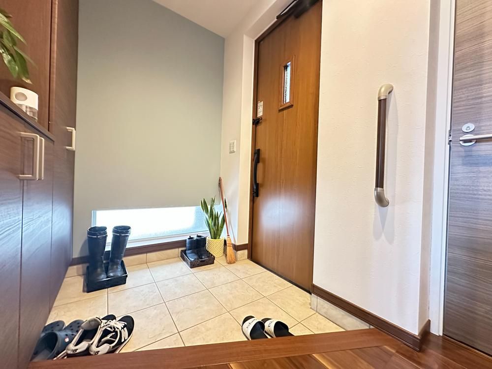 Spacious 6LDK House in Iwamizawa, Hokkaido - 190sqm - Thumbnail 2