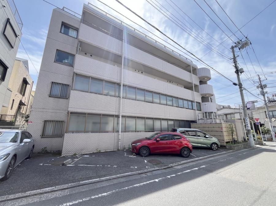 1LDK+S Apartment for Sale in Zoshigaya, Toshima-ku, Tokyo - Thumbnail 3