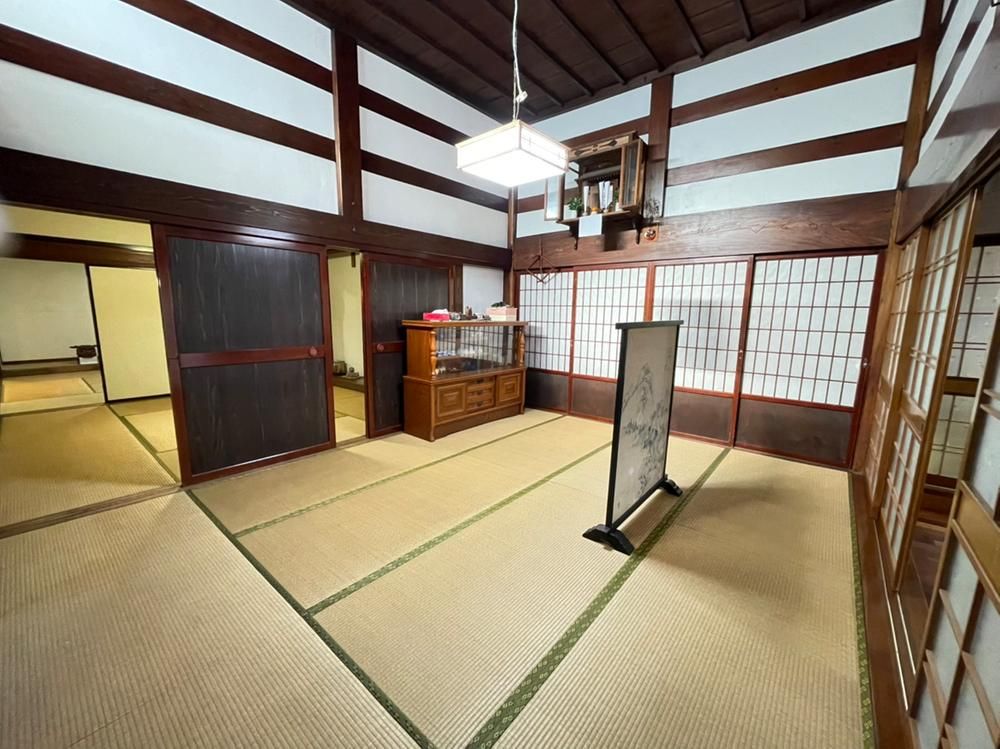 Spacious 10DK Traditional House on 9,669 sqm Land in Joetsu, Niigata - Thumbnail 3