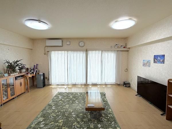 2LDK Apartment for Sale in Funabashi, Chiba - 73.3m² - Thumbnail 2