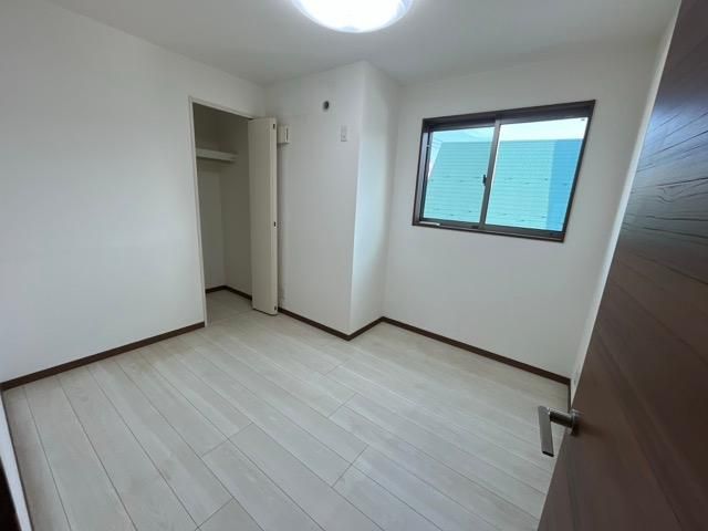 4LDK House for Sale in Honmoku Motomachi, Yokohama - Thumbnail 4