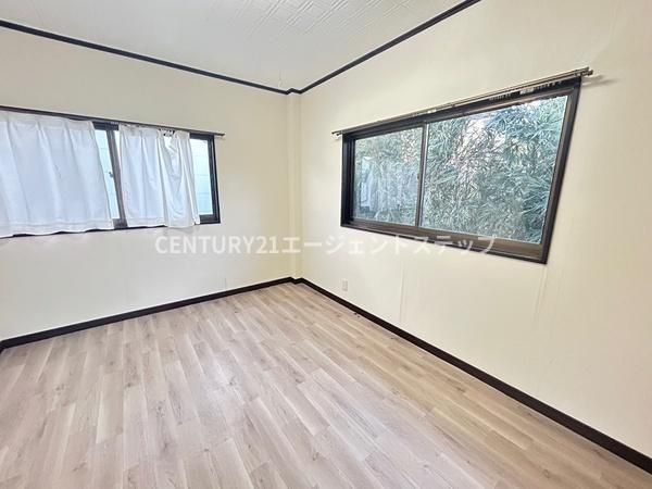 5LDK House for Sale in Miyazaki City, Miyazaki Prefecture - Thumbnail 4